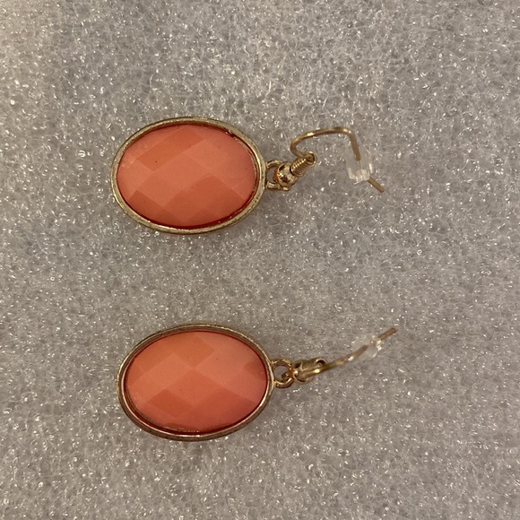 Charming Charlie - Matching Coral Gold Tone Chain Link Necklace & Earring Set - Picture 6 of 10